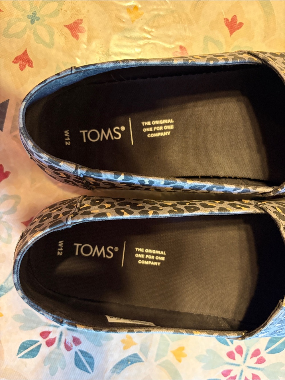 TOMS Women's Gray Leopard Canvas Slip-Ons - Picture 3 of 3